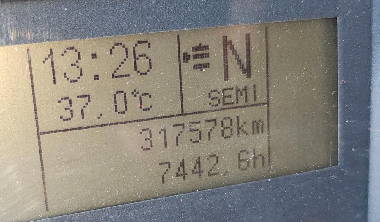 IVECO EUROCARGO 120 - 22 (Euro 6) 317.578 km