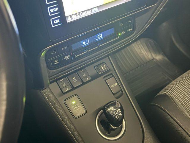 TOYOTA Auris 1.8 Hybrid Lounge