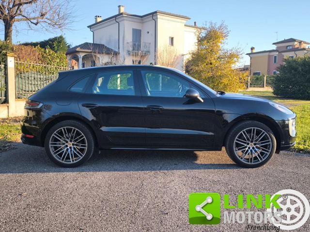 PORSCHE Macan 2.0