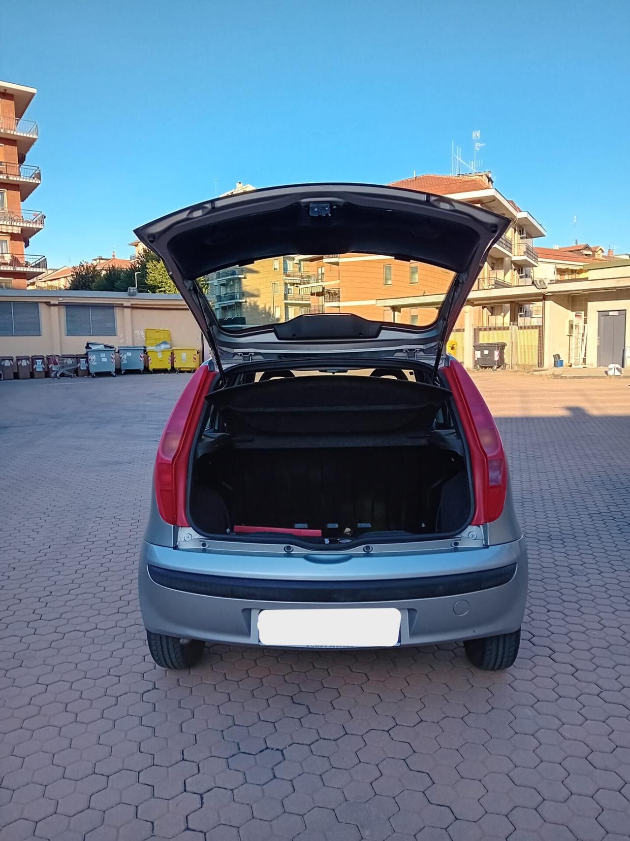 Fiat Punto 5 porte - APERTI AD AGOSTO