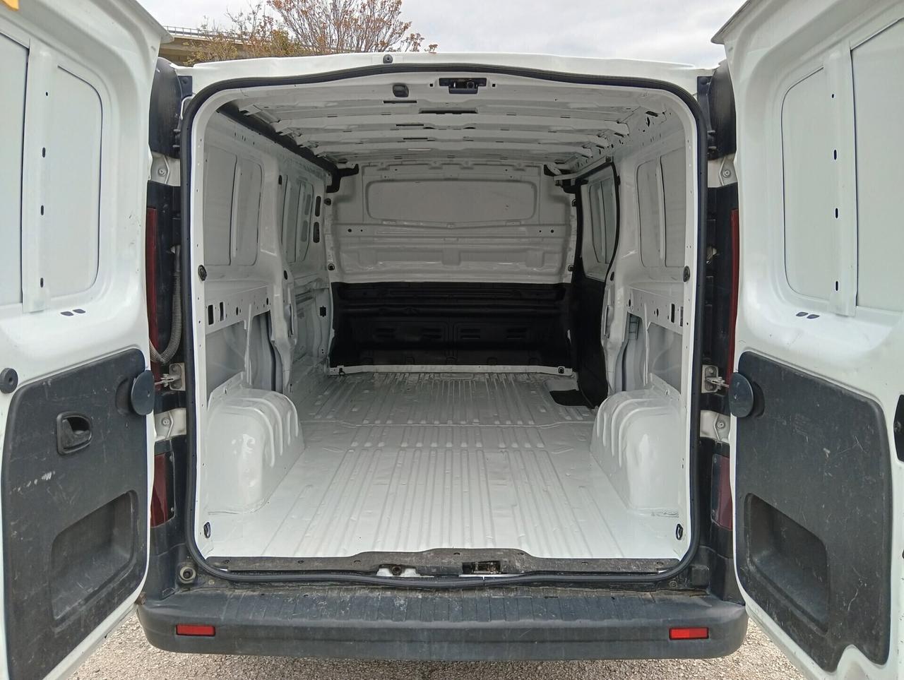 Renault Trafic T29 2.0 dCi 120CV PC-TN Furgone Ice