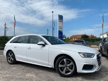Audi A4 30 TDI/136 CV S tronic Business Advanced