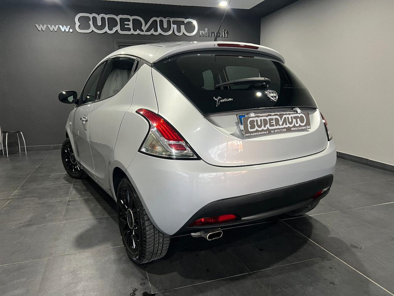 Lancia Ypsilon 1.2 69 CV 5 porte Platinum Ecochic GPL