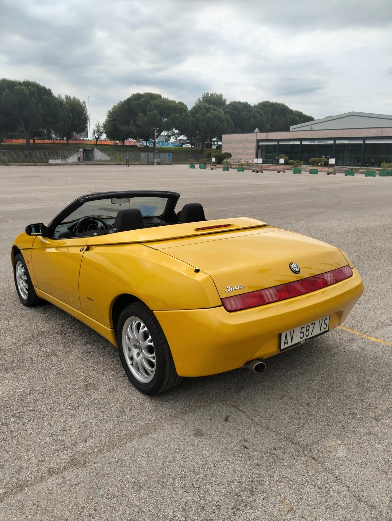 Alfa Romeo Spider 1800