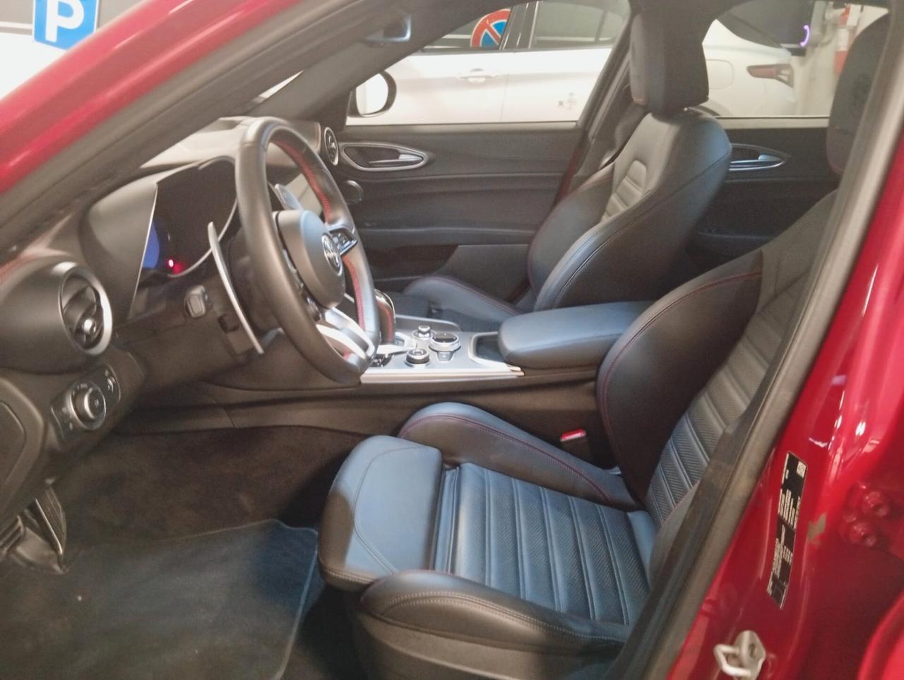 Alfa Romeo Giulia 2.0 Turbo 280 CV AT8 AWD Q4 Competizione