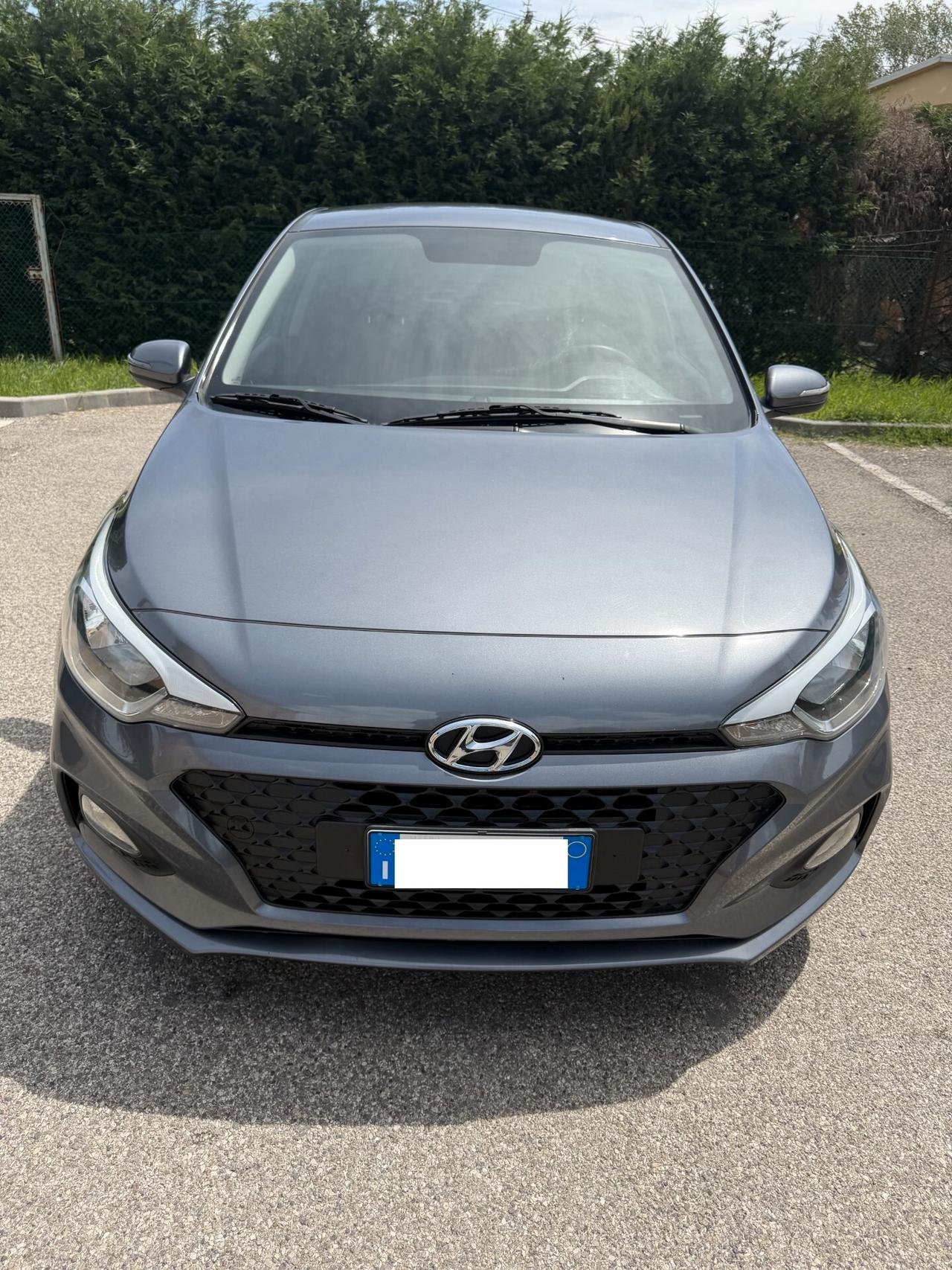 Hyundai i20 1.2 - NEOPATENTATI - 12 MESI DI GARANZIA -