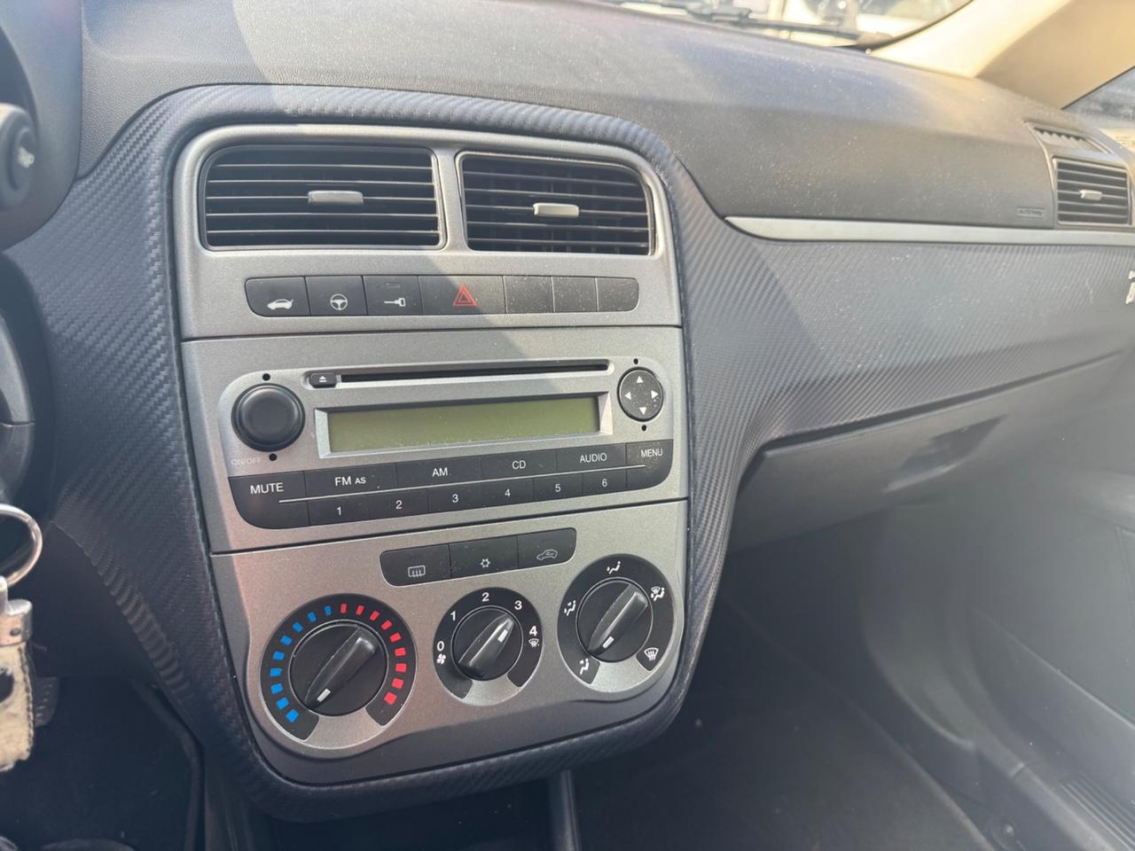 Fiat Grande Punto 1.3 MJT 75 CV 5 porte Dynamic