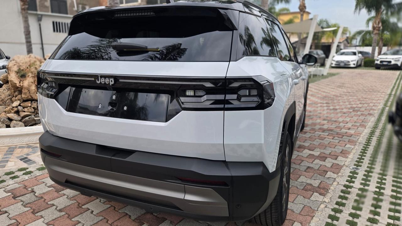 Jeep Compass 1.2 turbo 48V e-hybrid First Edition fwd 145cv edct6 Uff Italy