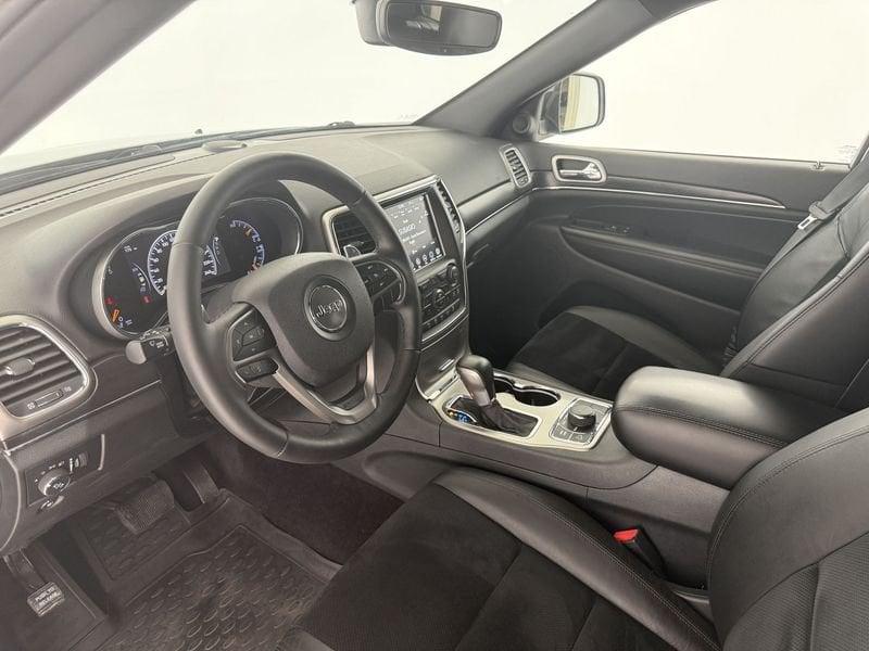 Jeep Grand Cherokee 3.0 V6 CRD 184kW Night Eagle