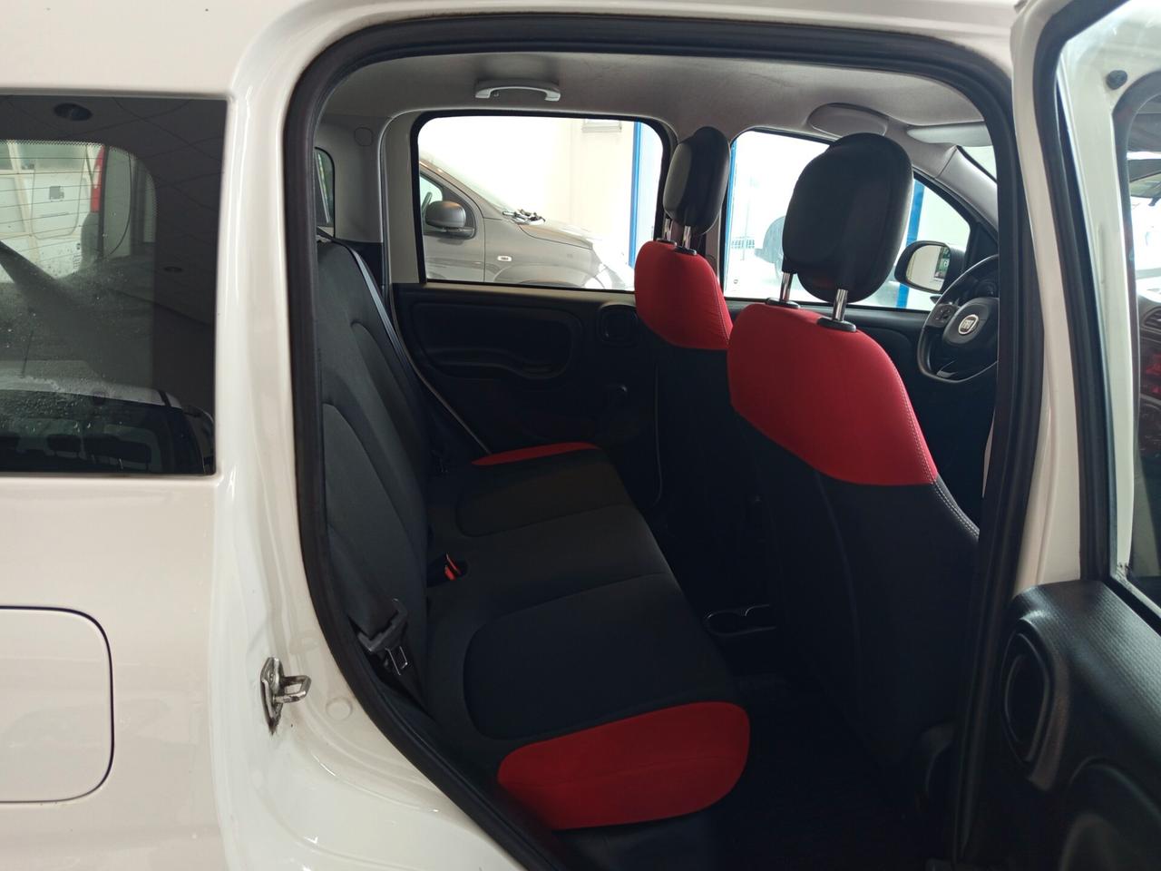 Fiat Panda 0.9 TwinAir Turbo Natural Power Lounge