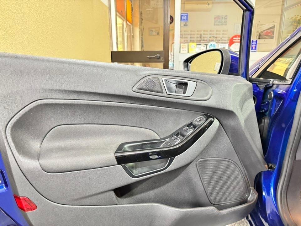 Ford Fiesta 1.5 TDCi 75CV 5 porte Titanium