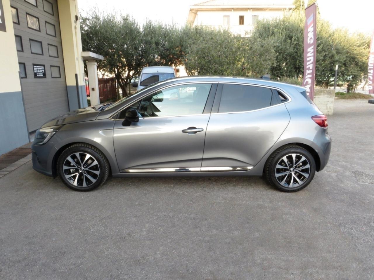 Renault Clio 1.6 E-Tech full hybrid Techno 145cv