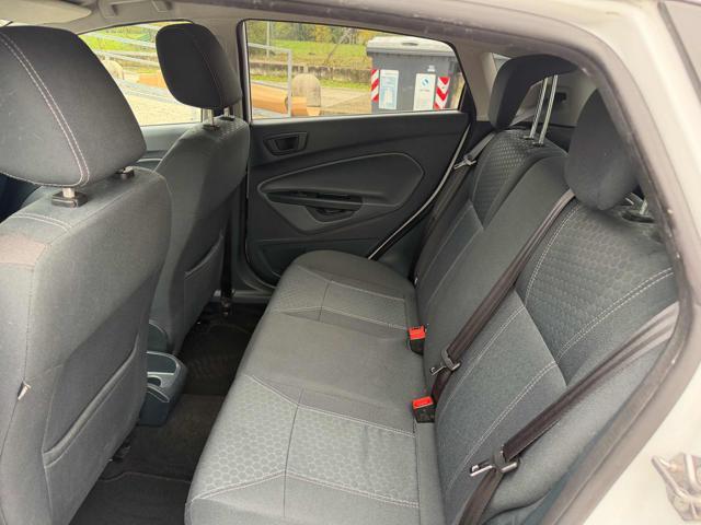 FORD Fiesta 1.4 TDCi 70CV 5p Titanium senza lavoro da fare