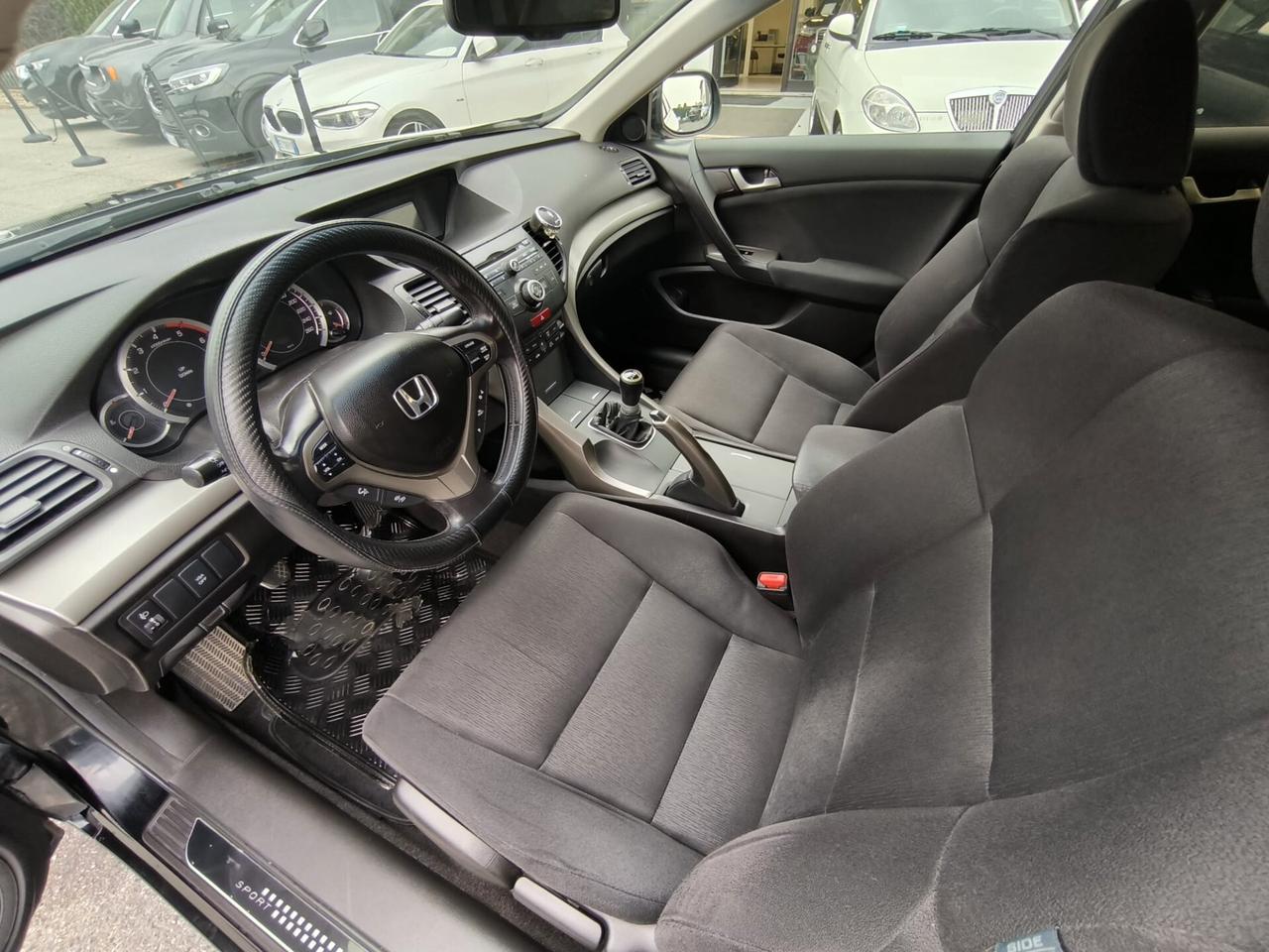 Honda Accord 2.2 i-DTEC Elegance DPF