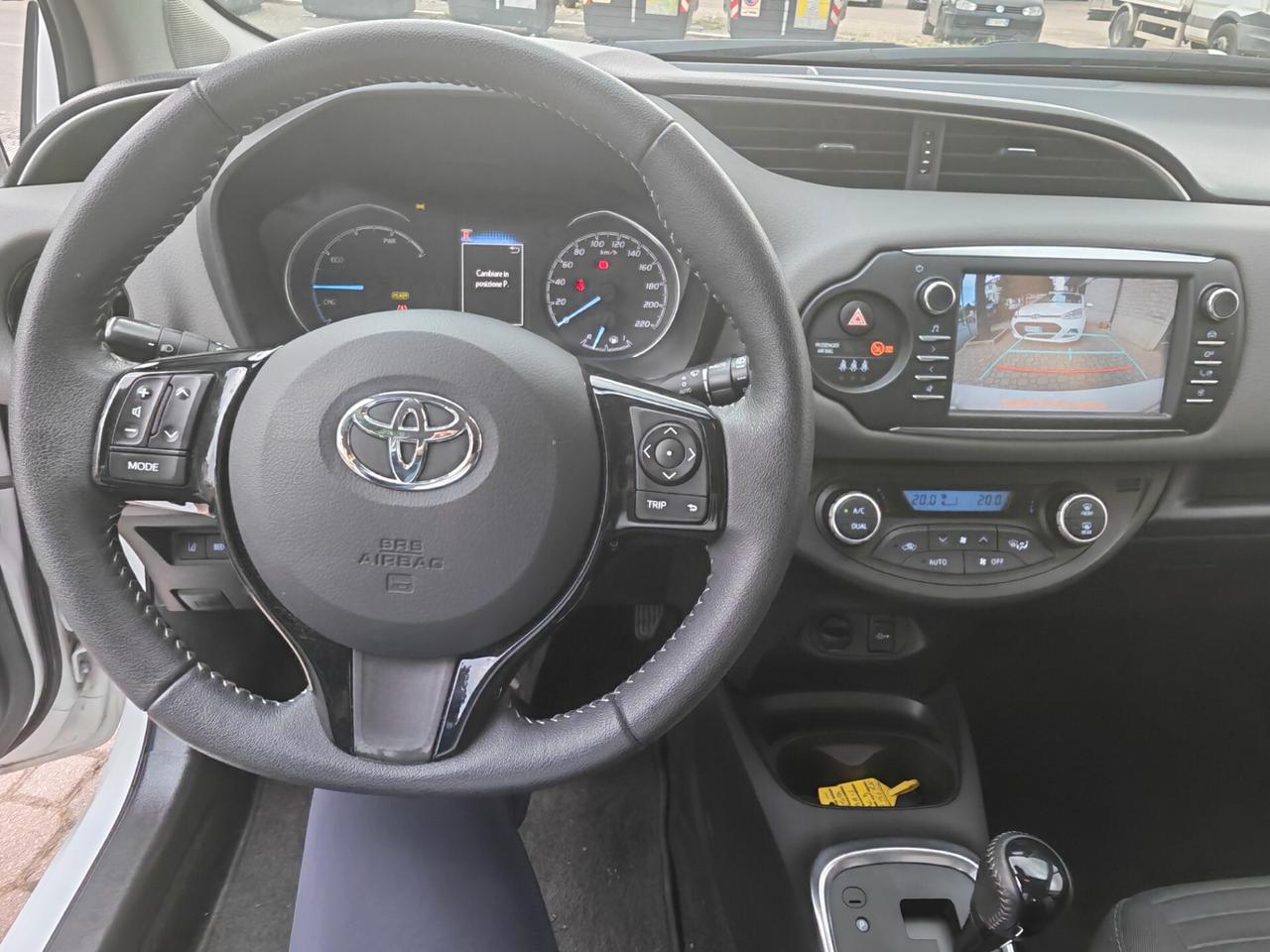 Toyota Yaris 1.5 Hybrid 5 porte Business