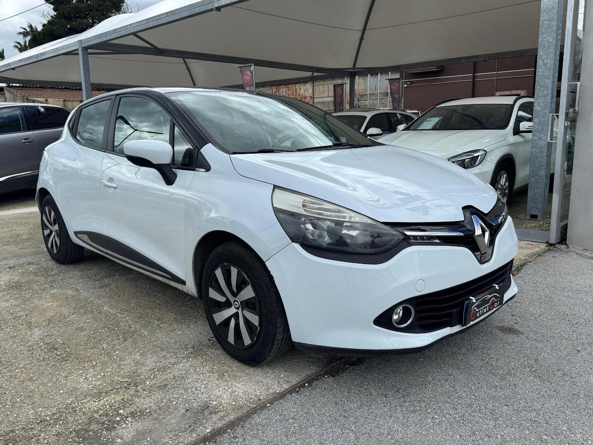 RENAULT - Clio - 1.2 75 CV GPL 5p. Costume National