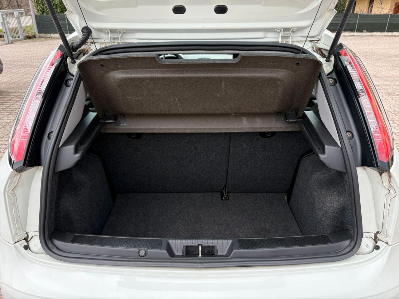 FIAT PUNTO EVO 1.3 MJT SI A NEOPATENTATI