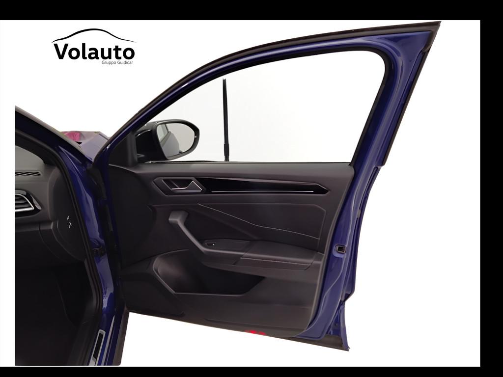 VOLKSWAGEN T-Roc 2022 - T-Roc 1.5 tsi R-Line