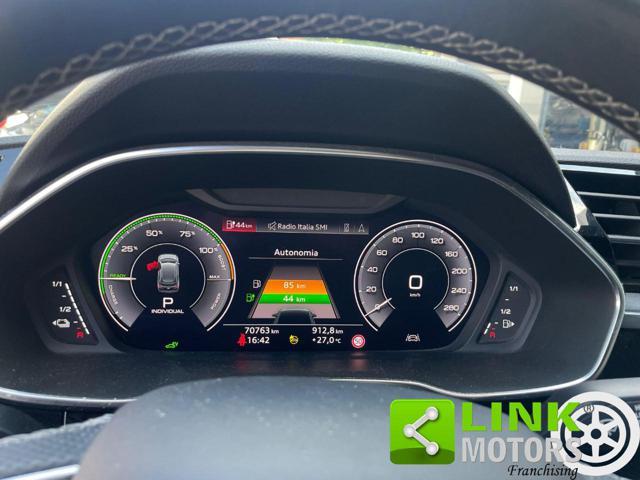 AUDI Q3 S-tronic S-line plug-in Hybrid Identity Black