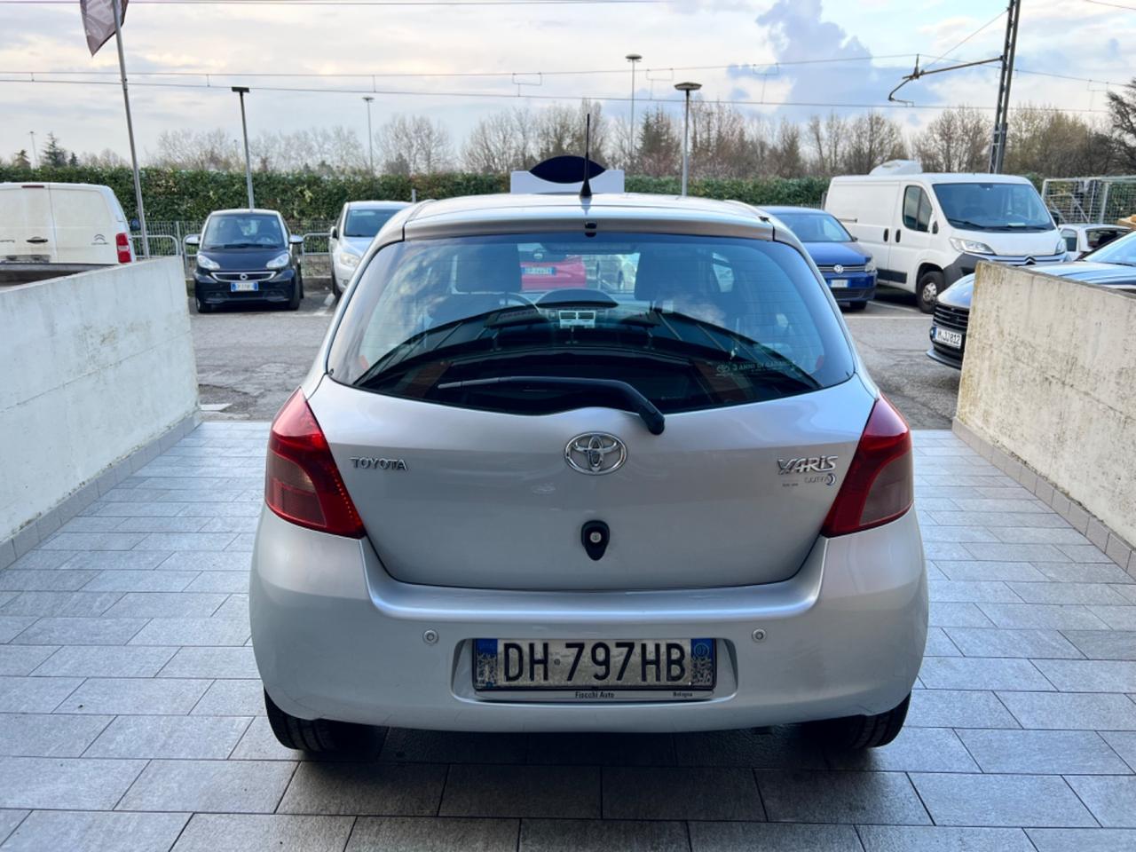 Toyota Yaris 1.3 5 porte