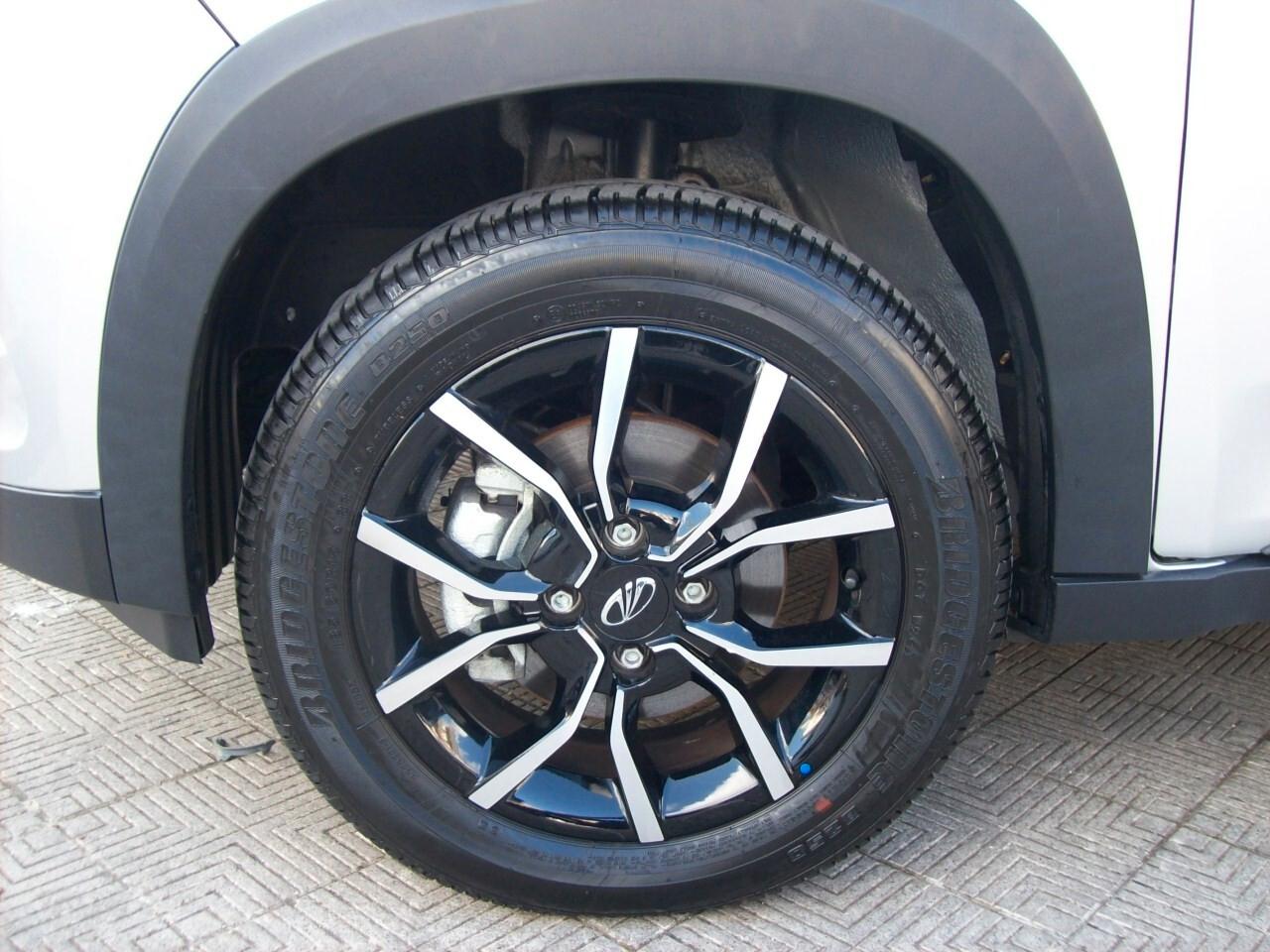 Mahindra KUV100 K8 1.2 87CV M-Bifuel (GPL)