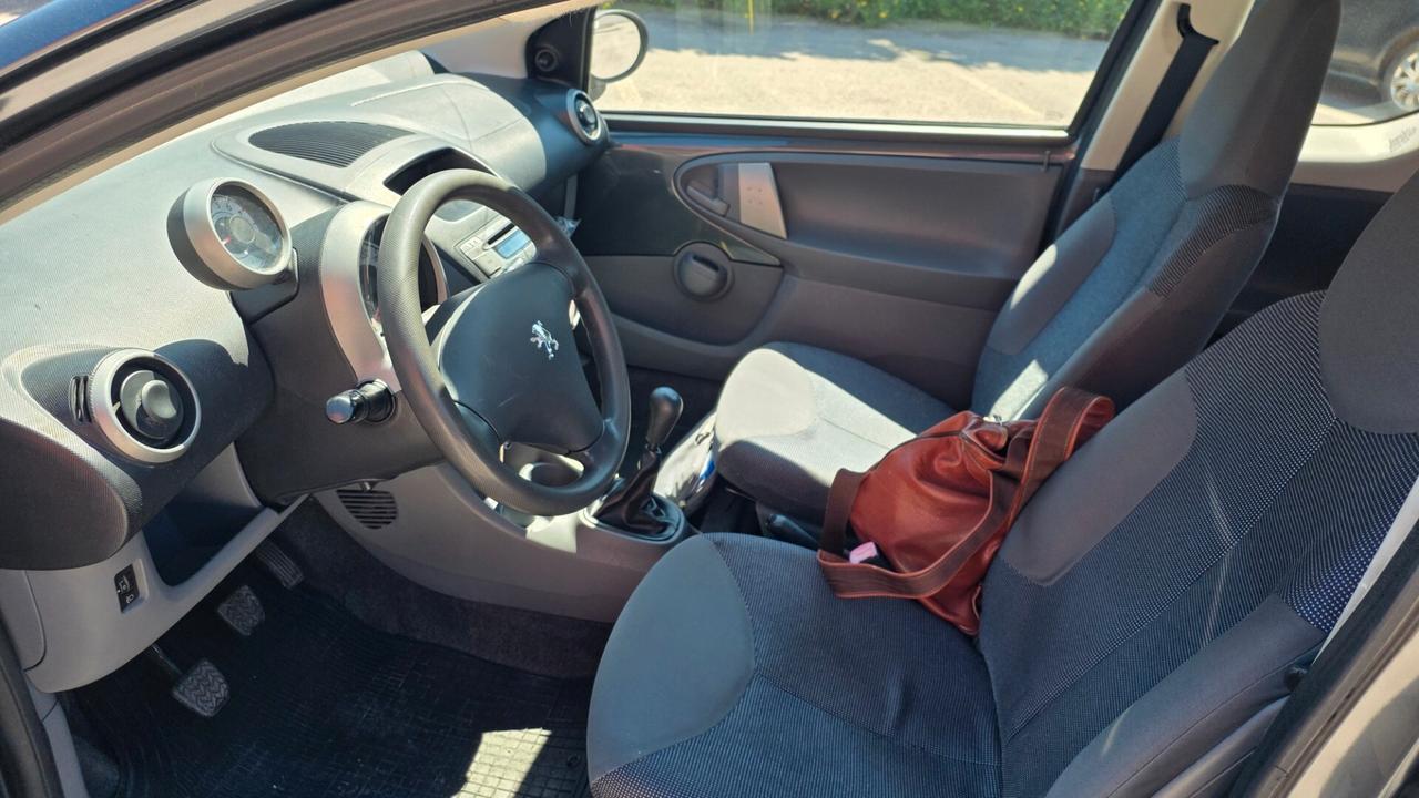 Peugeot 107 1.0 68CV 3p. Plaisir