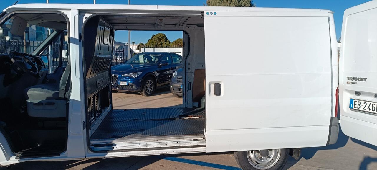 Ford Transit tetto basso passo lungo 2,2 diesel km 178000