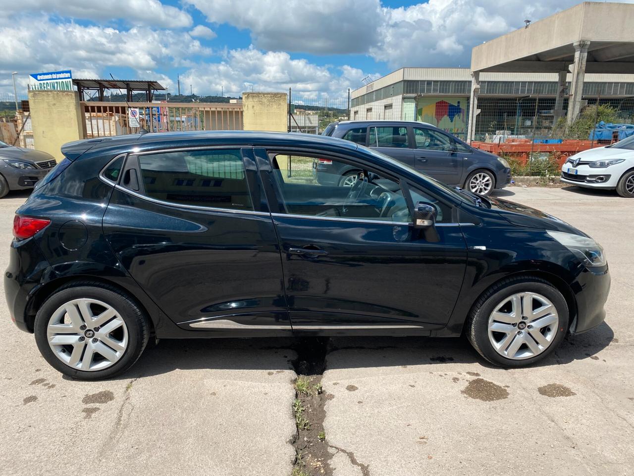 Renault Clio DIESEL 99 MILA KM