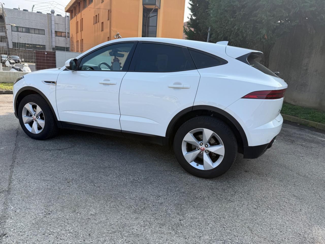Jaguar E-Pace 2.0D 180 CV AWD cambio aut. S