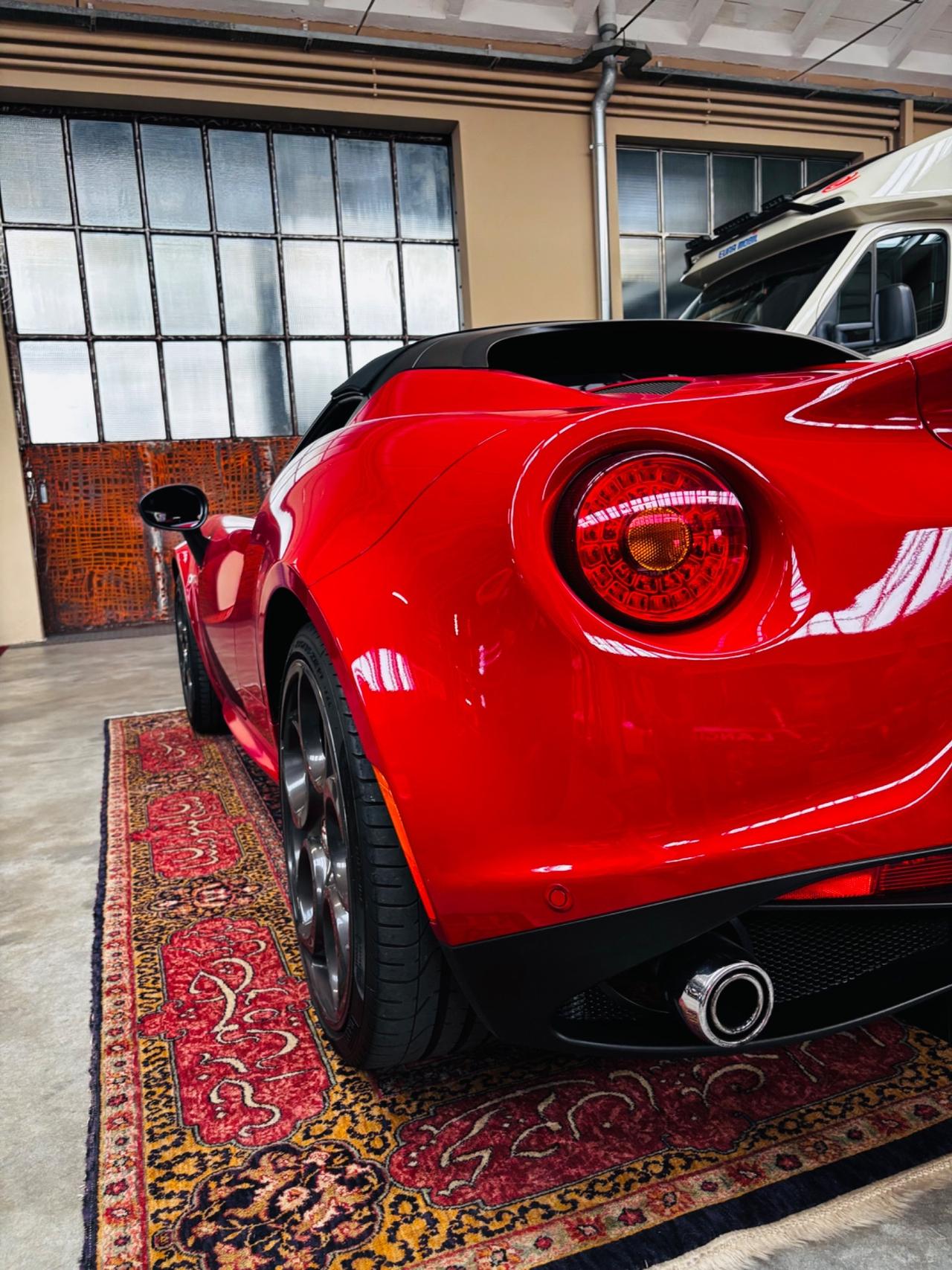 Alfa Romeo 4C 1750 TBi Spider