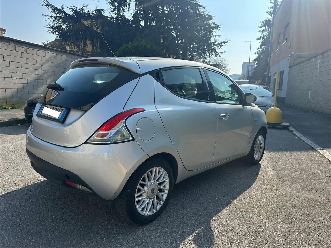 Lancia Ypsilon 1.2 69 CV GPL - euro 6