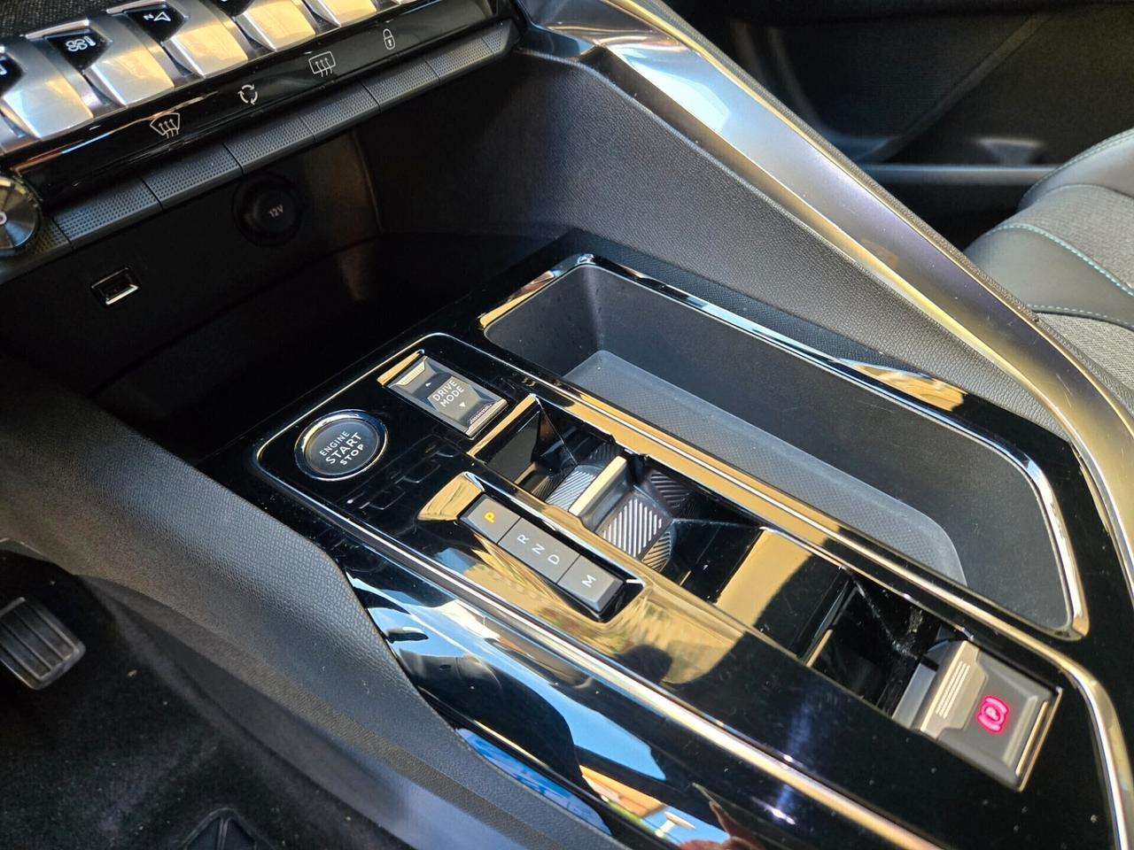 Peugeot 3008 BlueHDi 130 S&S EAT8 Allure Pack