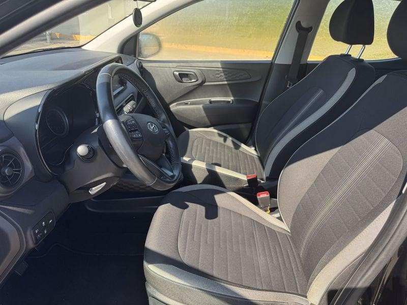 Hyundai i10 1.0 MPI Tech + Connect