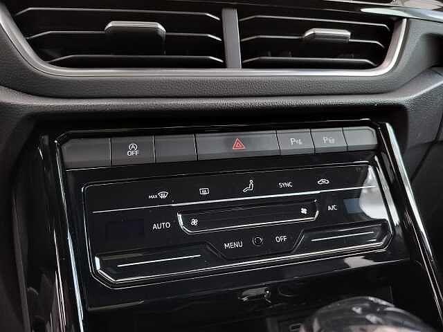 Volkswagen T-Roc 1.5 TSI ACT DSG R-Line