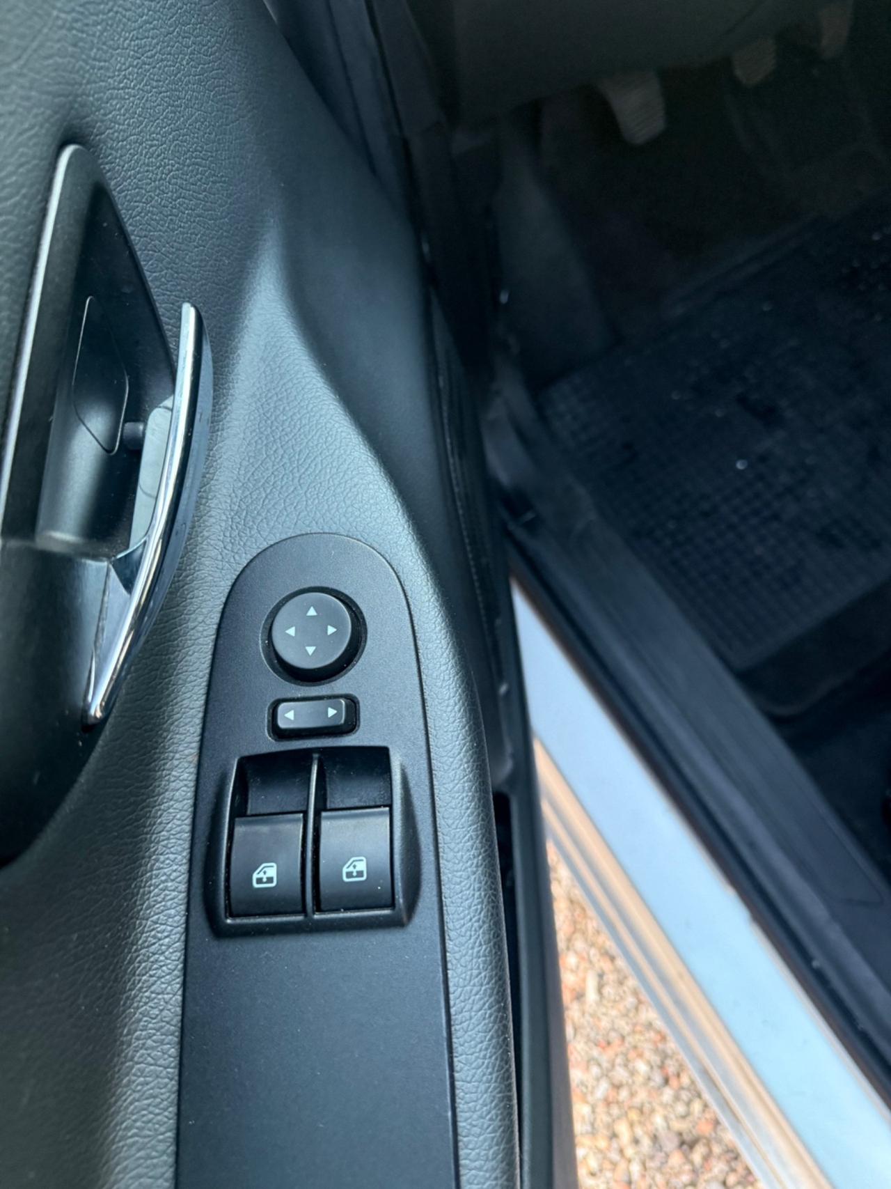 Lancia Ypsilon 1.2 69 CV 5 porte GPL Ecochic Silver