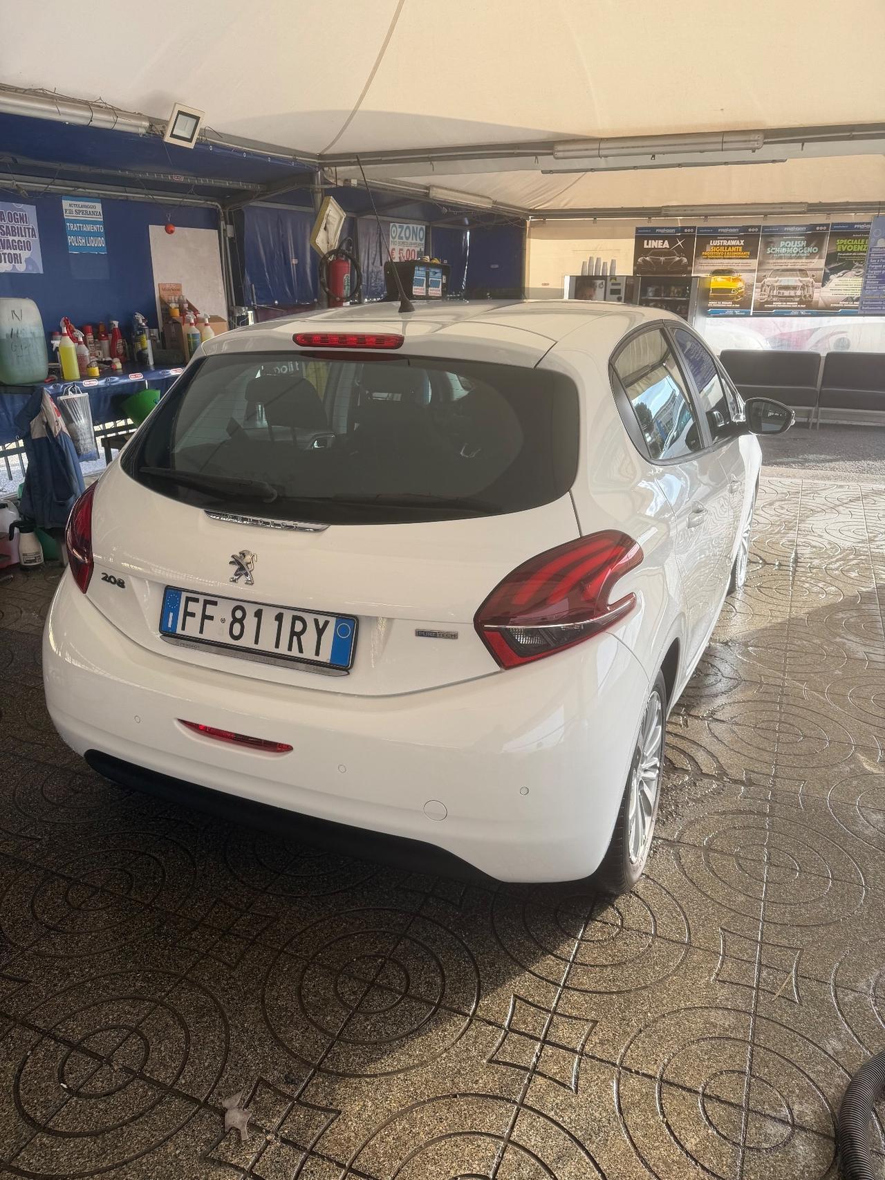 Peugeot 208 PureTech 82 5 porte Active