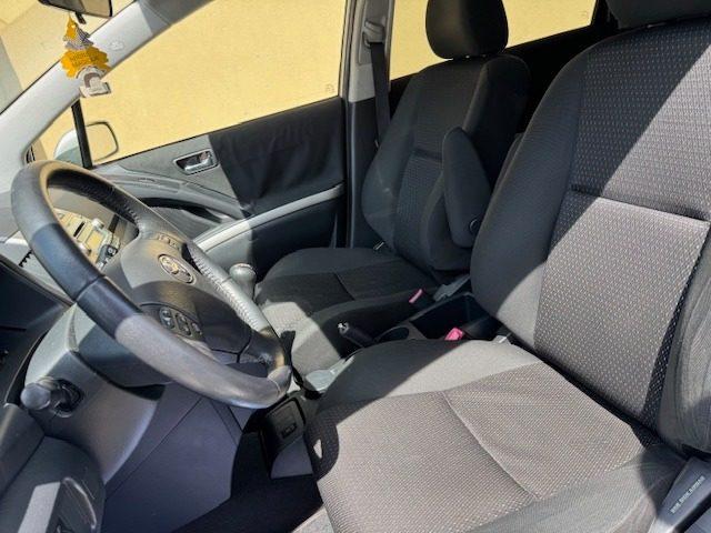 TOYOTA Corolla Verso 2.2 16V D-4D DPF MY'08