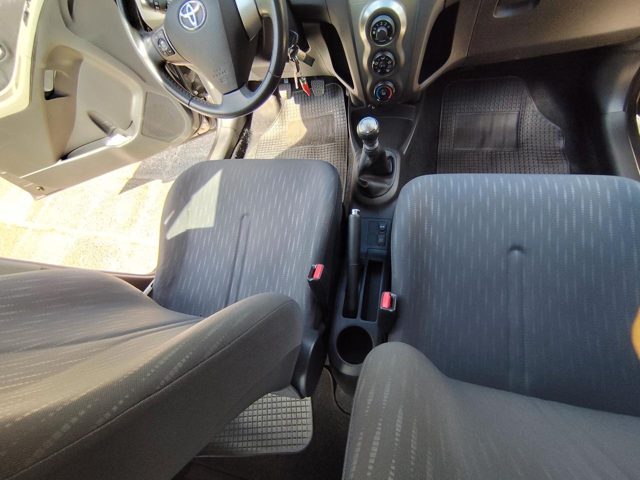 Toyota Yaris 1.3 5 porte Sol