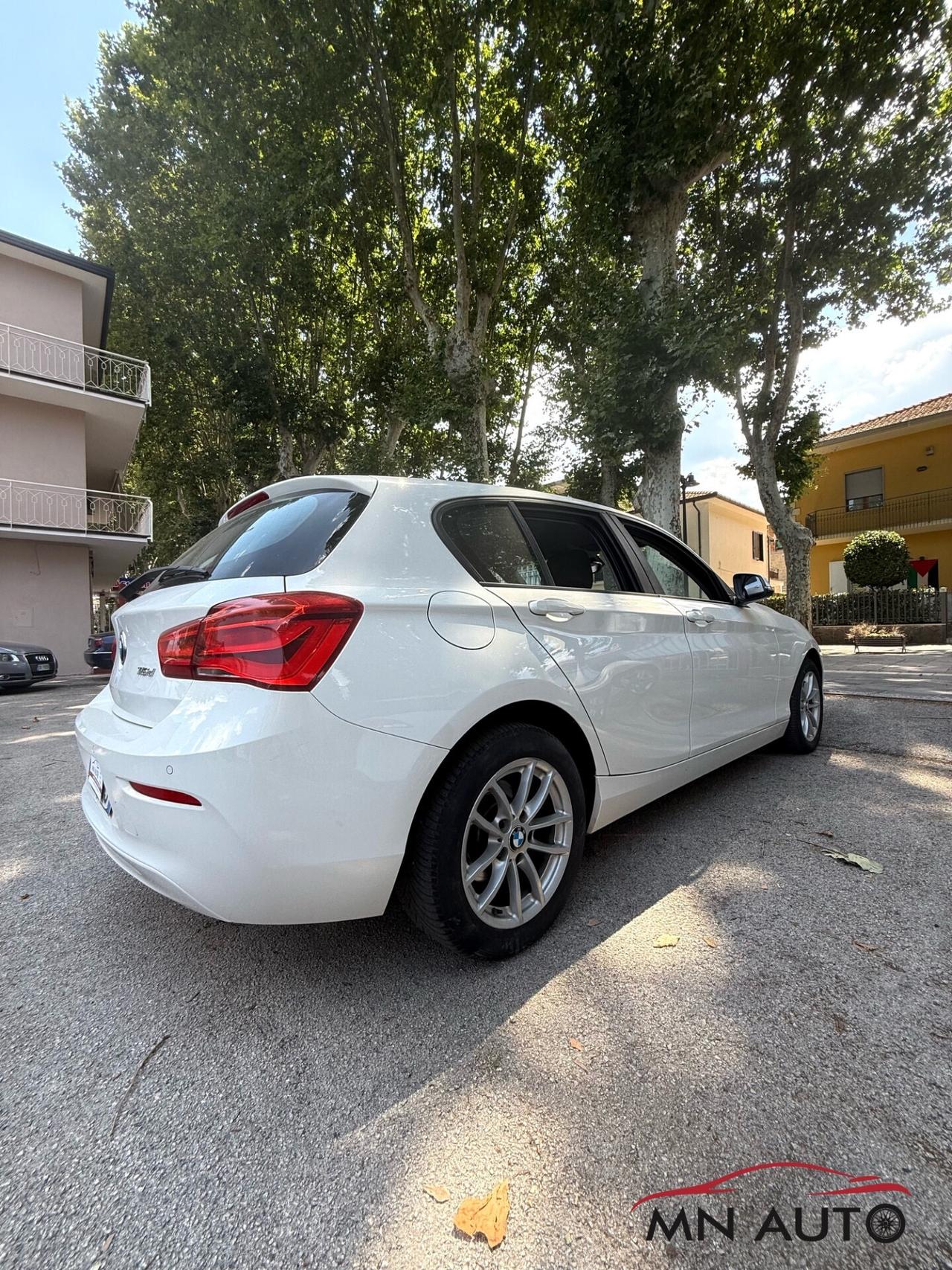 Bmw 116 116d 5p. Urban