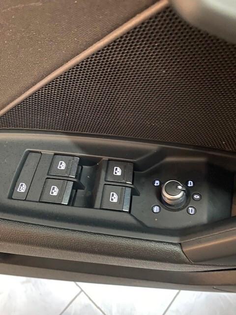 Audi A3 SPB 2.0 TDI 116cv S TRONIC LINE EDITION
