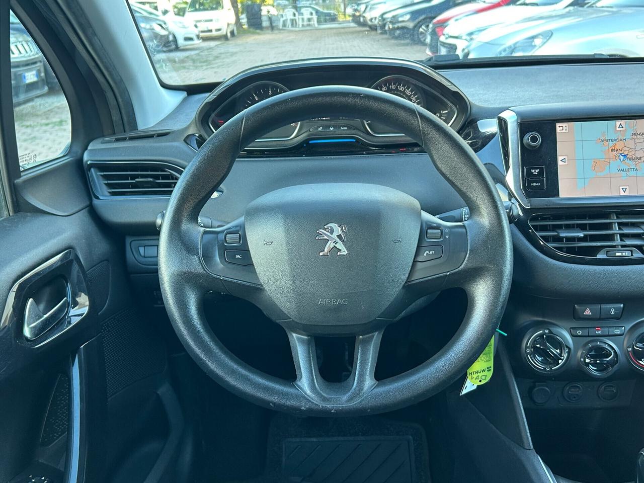 Peugeot 208 1.4 HDi 68 CV 5 porte Allure