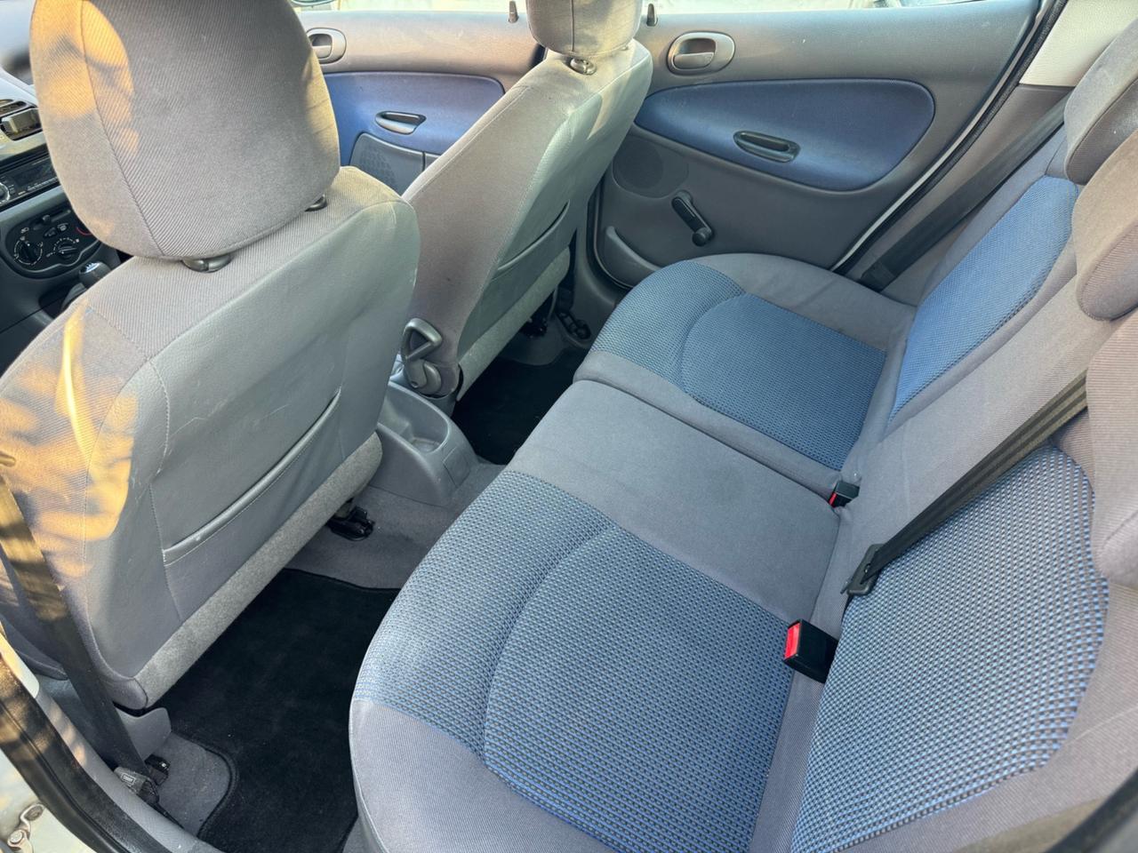 Peugeot 206 1.1 5p. - NEOPATENTATI