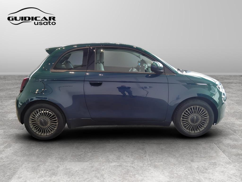 FIAT 500e - 500e 42 kWh La Prima