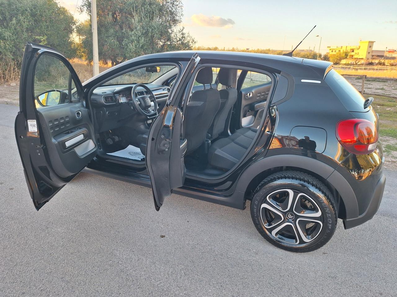 Citroen C3 1.5 HDi 100 CV Shine NAVI 2021