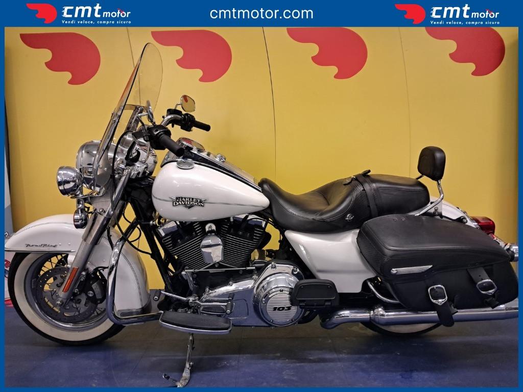 Harley-Davidson Touring - 2012