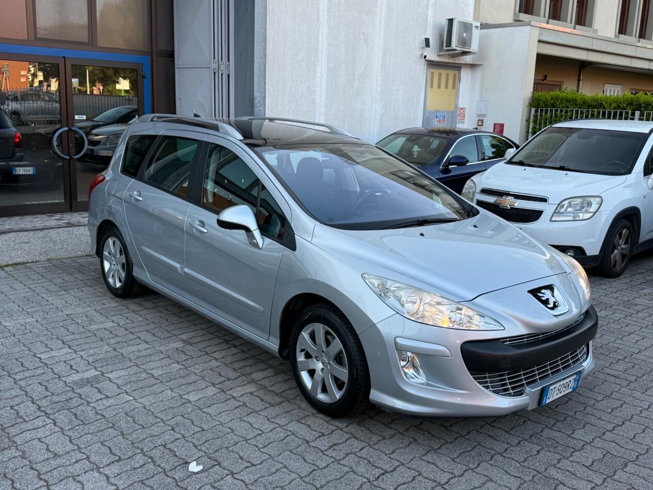 Peugeot 308 7 posti TAGLIANDI CERTIFICATI 1.6 HDi 110CV SW Ciel Tecno