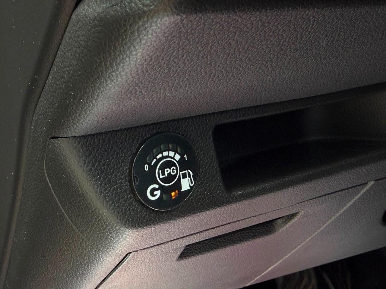Renault Clio ECO-G 100 CV 5 porte Techno