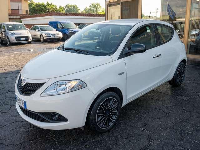 Lancia Ypsilon Ypsilon 1.0 firefly hybrid Maryne