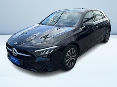 Mercedes Classe A 180 180 D Advanced 8G-DCT