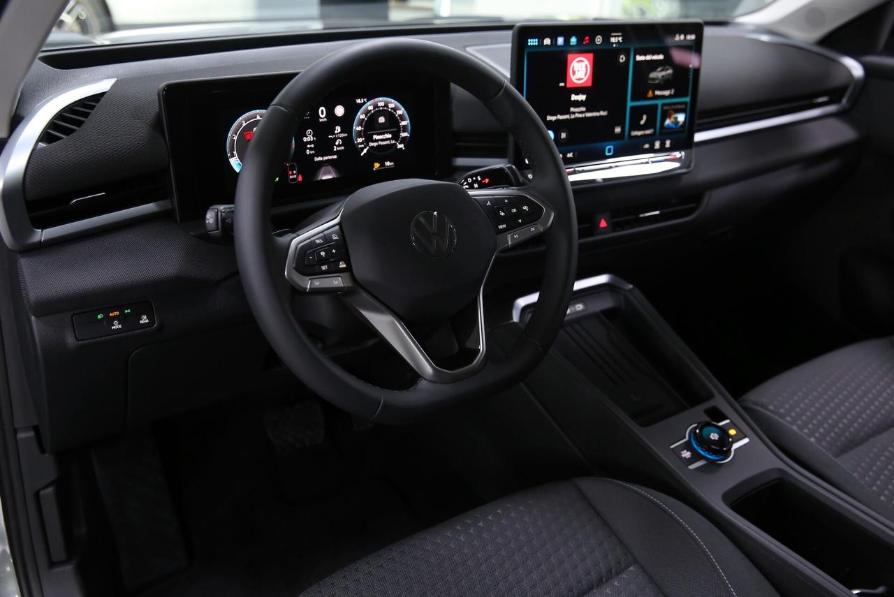 Volkswagen T-Roc 1.5 eTSI Life 115cv DSG_NUOVA 2026 KM0